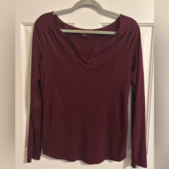 Ann Taylor Loft Women's Burgundy Long Sleeve Top - Picture 1 of 8